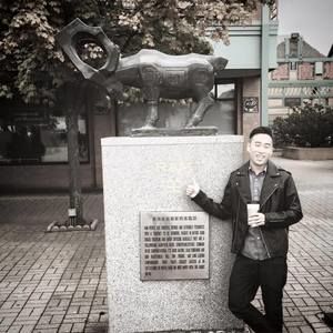 Meet your Posher, Nicholas